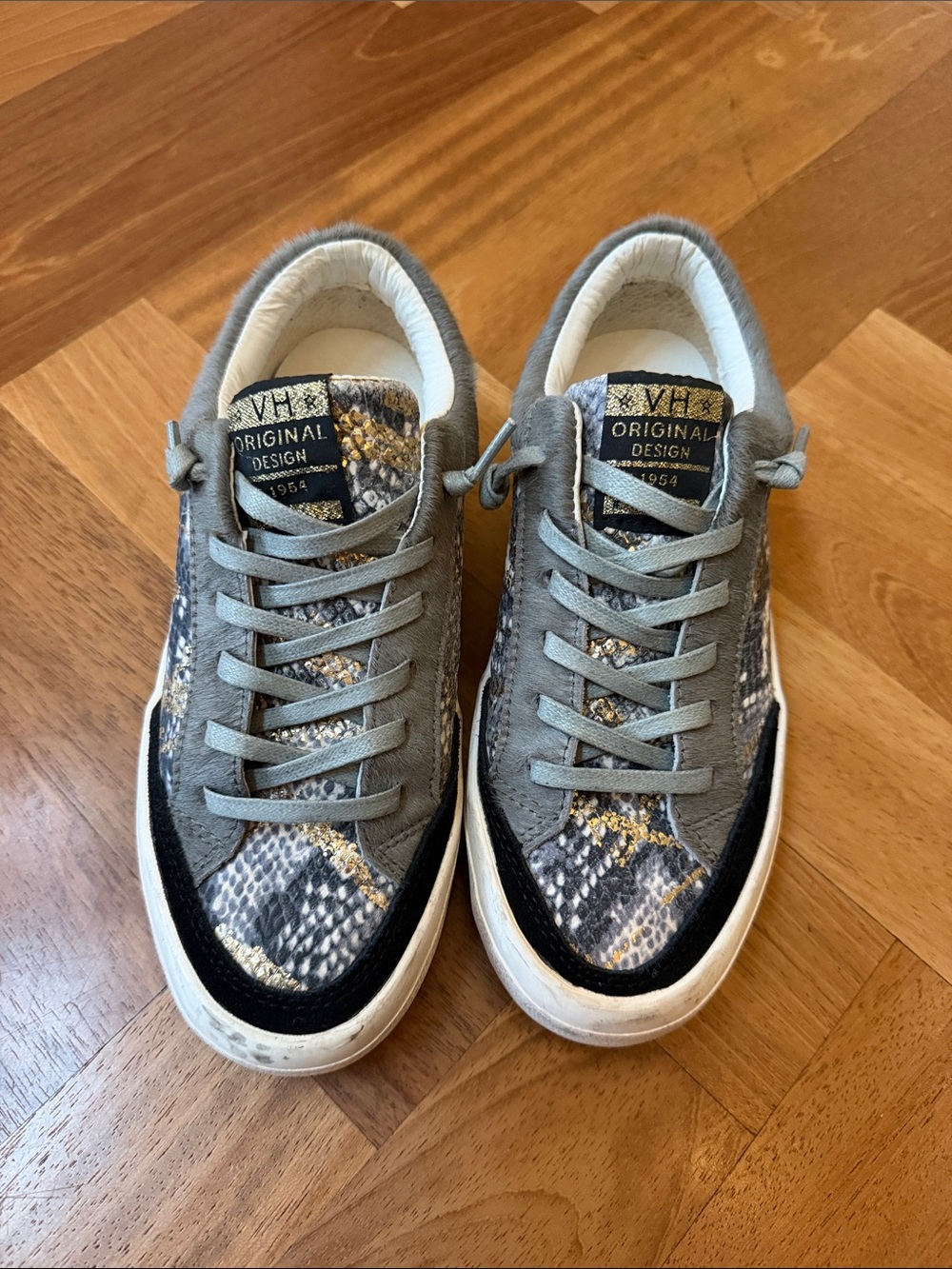 Vintage Havana Spot On  Low Top Sneakers